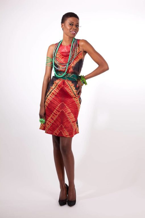 Robes en tissu Bazin teint à la main