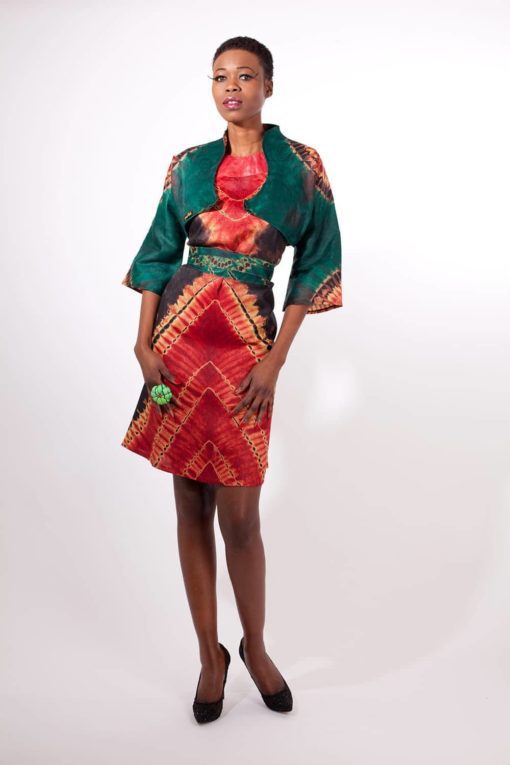 Robes en tissu Bazin teint à la main