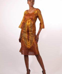 Robe en tissu africain teint à la main