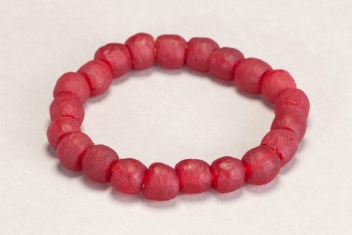 Bracelet unicolore en perles de verre recyclées "Translucide" – Image 10