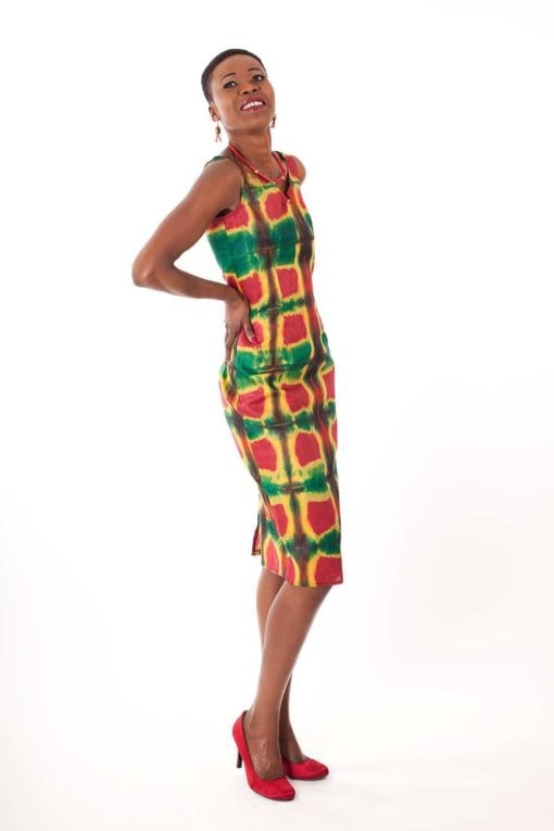 Robes en tissu Bazin teint à la main
