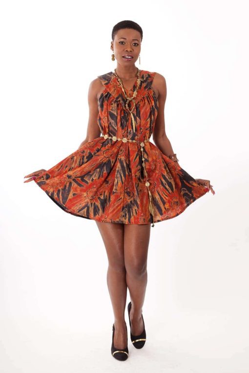 Robes en tissu Bazin teint à la main