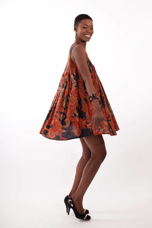 Robes en tissu Bazin teint à la main