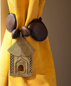 Embrasse de rideaux africains avec cabanon sculptée Akan