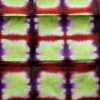 Tissu africain en bazin vert anis, rouge et violet, motif ruche