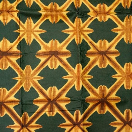 Tissu africain en bazin vert militaire, jaune et brun, motifs kaléidoscope