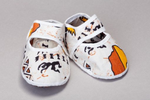 Chausson de naissance  en tissu africain "Chatouno"