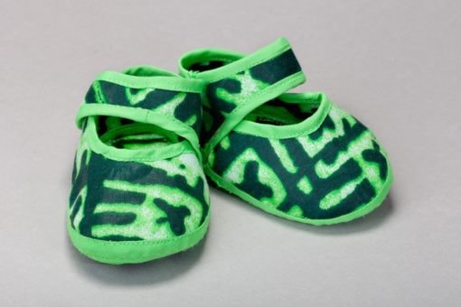 Chausson de naissance  en tissu africain "Chatouno" – Image 2