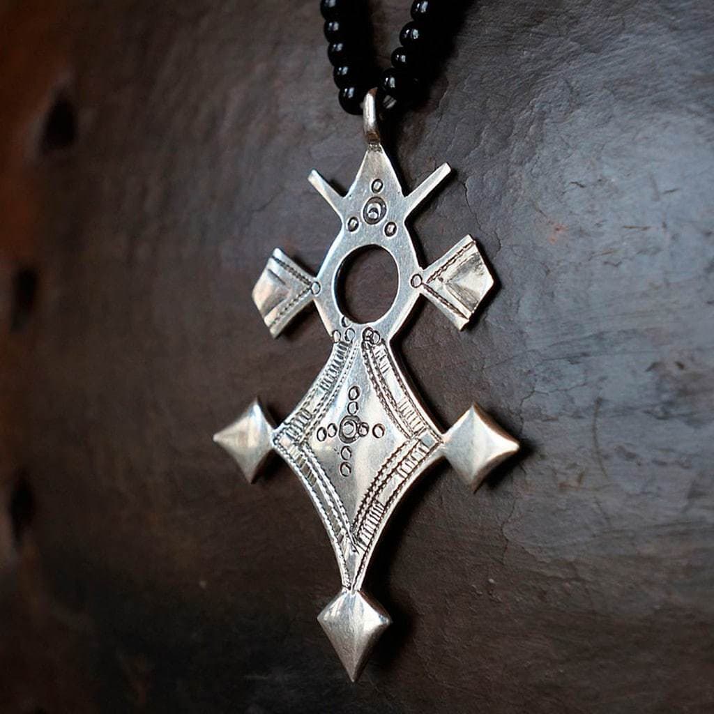 Collier avec croix touareg de l'Aïr