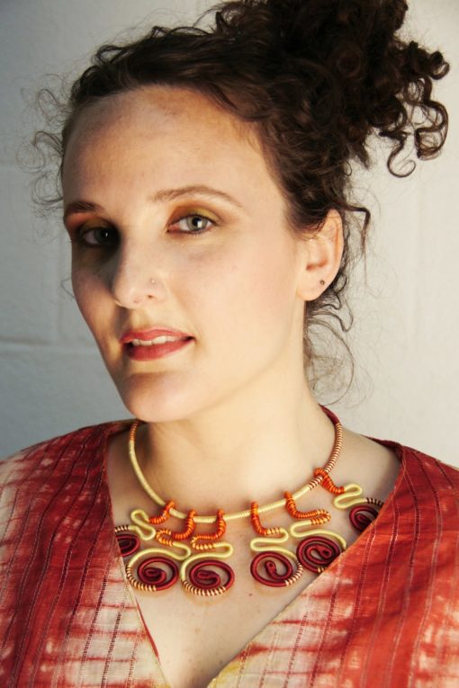 Collier de cérémonie " vague " – Image 2