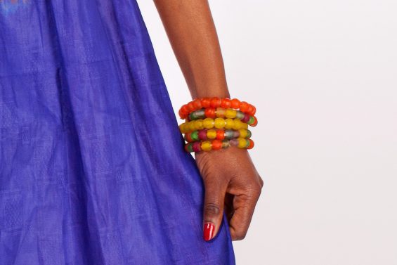 Bracelet africain en perles de verre recyclées "Translucide"