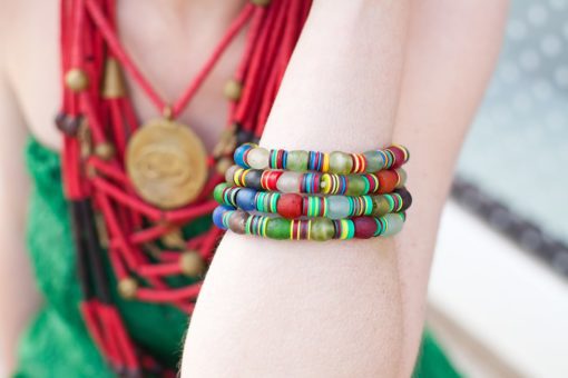Bracelet africain bakélite et pâte de verre recyclé