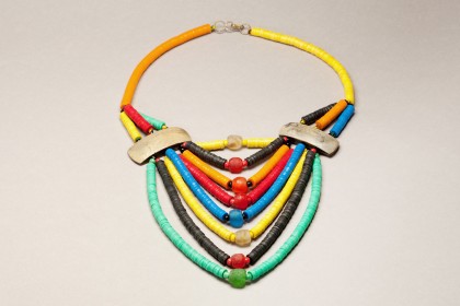 Collier Vintage Avec Perles En Bakélite Orange Ambre Vert - Bijou Rétro Occasion