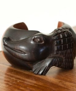 Bracelet crocodile en bois d'ébène recyclé