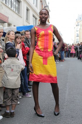 Robes en tissu Bazin teint à la main