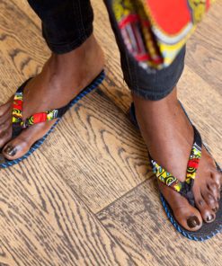 Tongs africaines en tissu torsadé et de perles