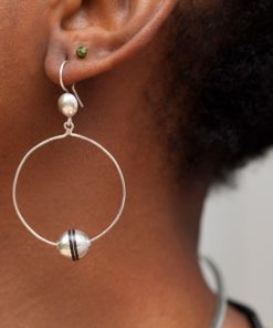Boucle d’oreilles ethnique touareg : créole avec boule