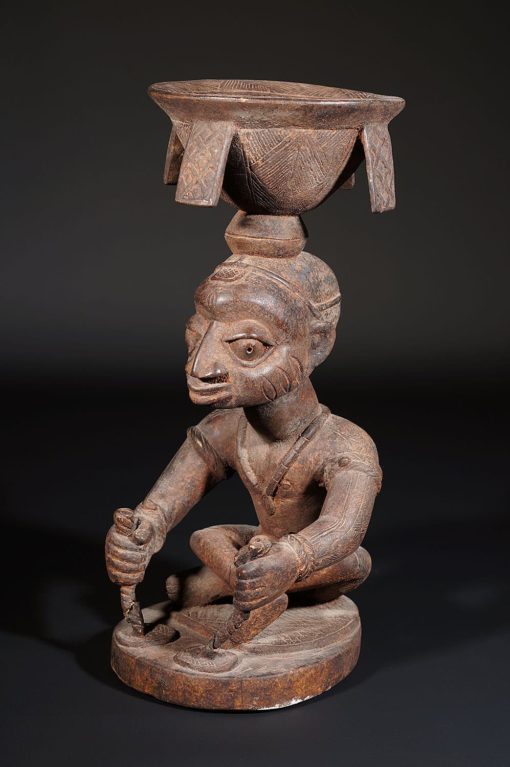 statue africaine yorouba porteur de coupe adjéré