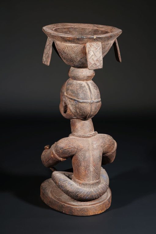 statue africaine yorouba porteur de coupe adjéré