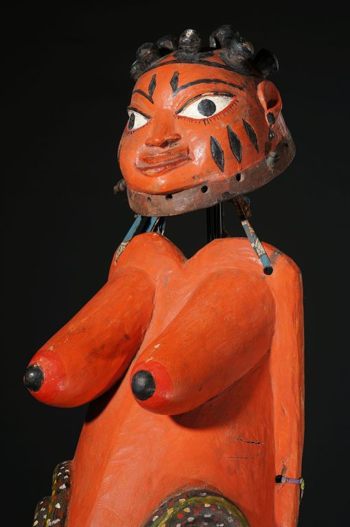 Masque ventral gélédé Yoruba du Bénin