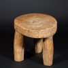 Tabouret africain du Togo en bois dur à 3 pieds