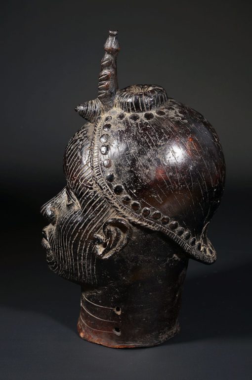 Tête en bronze du royaume d'Ifé des Yorubas au Nigéria