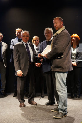 La remise du Trophée Vinci des Métiers d’Art à un émérite Artisan Coutellier