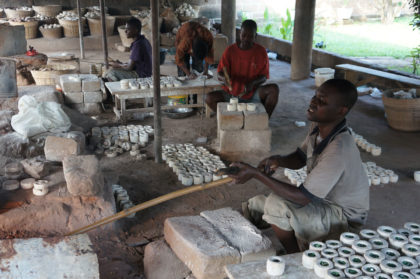 Artisans perleurs au travail