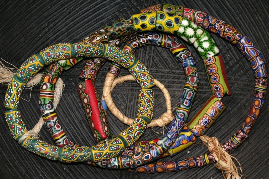 Perles africaines millefiori anciennes et modernes