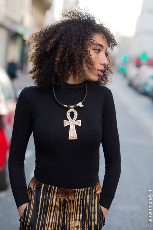 Collier croix d'Ankh en bronze et cuir tressé