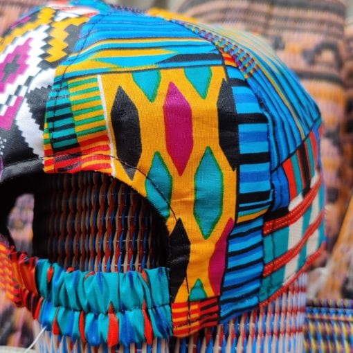 Détail casquette unisexe wax multicolore
