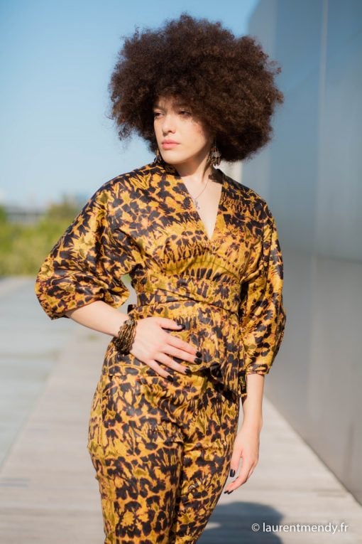 Ensemble en bazin noir et or