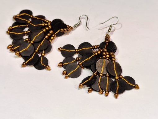 Boucles d'oreilles en bakélite noir et or