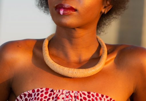 Collier cuir tressé naturel tradition du Mali
