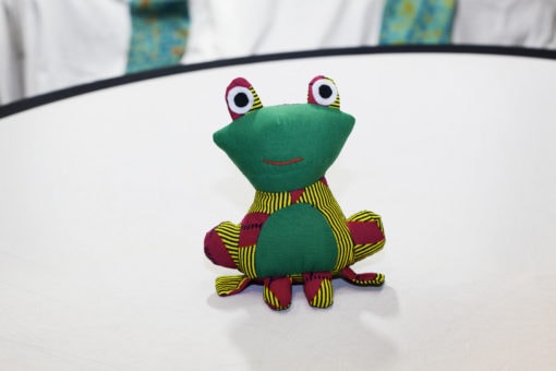 Grenouille en tissu africain