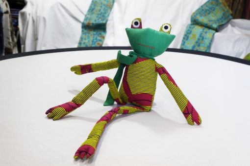 Grenouille en tissu africain