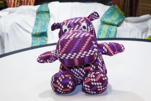 Hippopotame en tissu africain