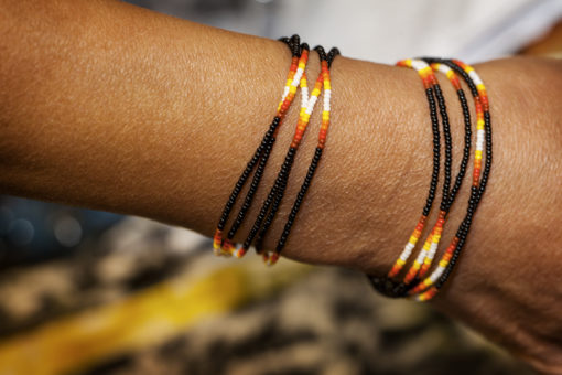 Bracelets africains en lamelles de bakélite