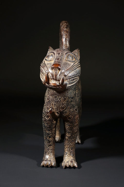 Léopard en bronze mâle de Bénin Ciity au Nigéria