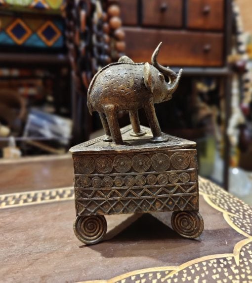 Boite à bijoux africaine Ashanti en bronze du Ghana