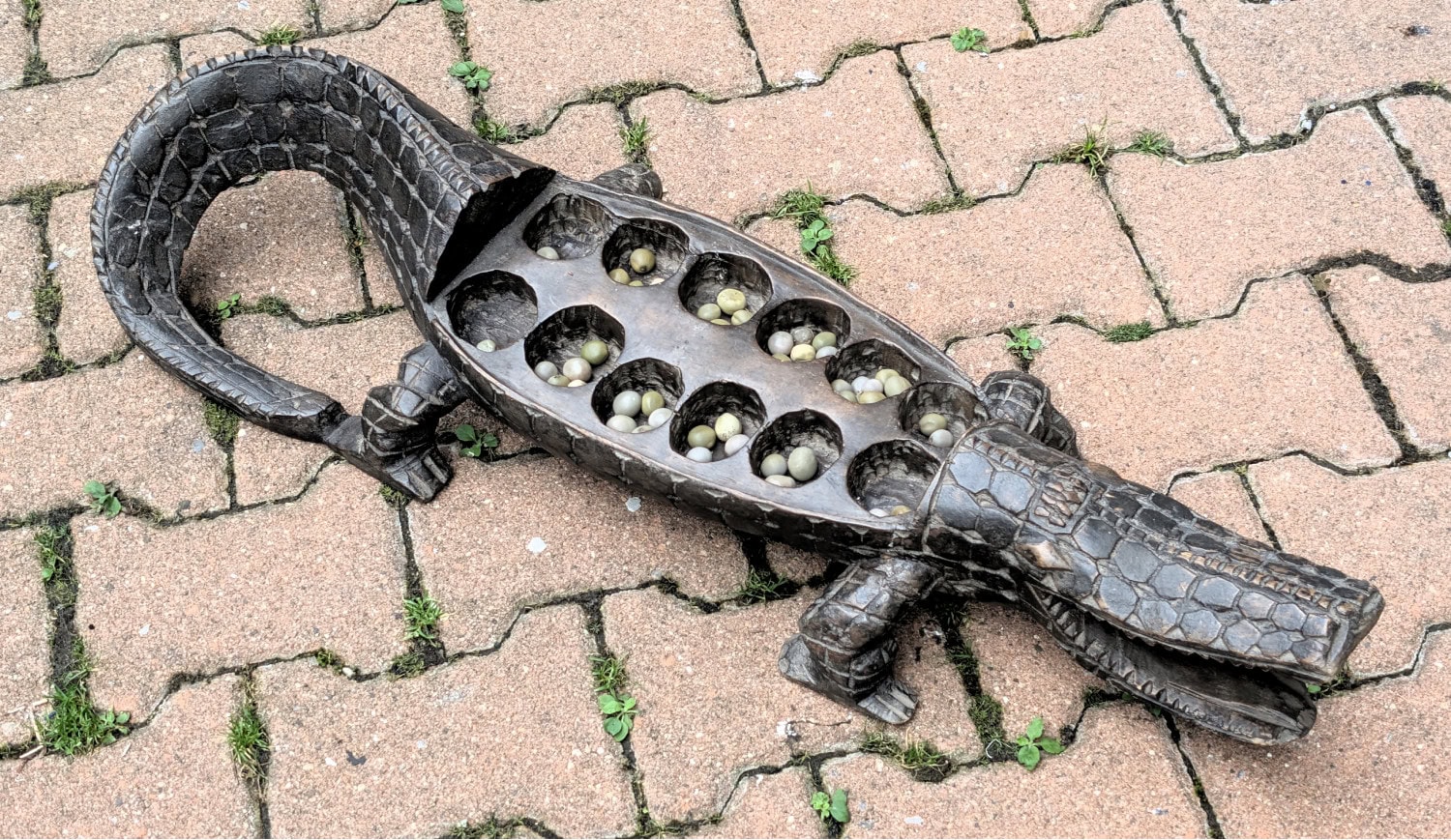 Jeu d'Awalé Crocodile de Côte d'Ivoire